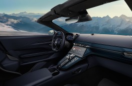 Aston Martin Vantage Roadster, 2025, interior